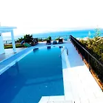Luxury With Amazing View, Holiday home *