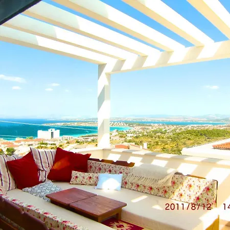 Luxury With Amazing View, Holiday home