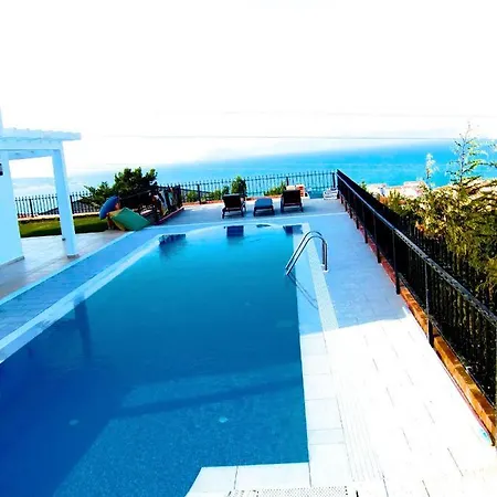 Luxury With Amazing View, 度假居 *